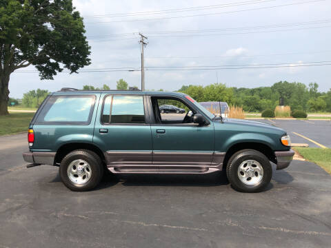 1996 Ford Explorer for sale at Fox Valley Motorworks in Lake In The Hills IL