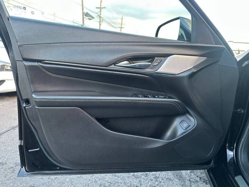 2023 Cadillac CT4 Luxury