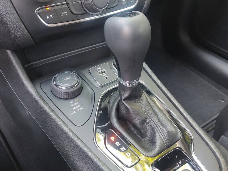 2021 Jeep Cherokee Altitude