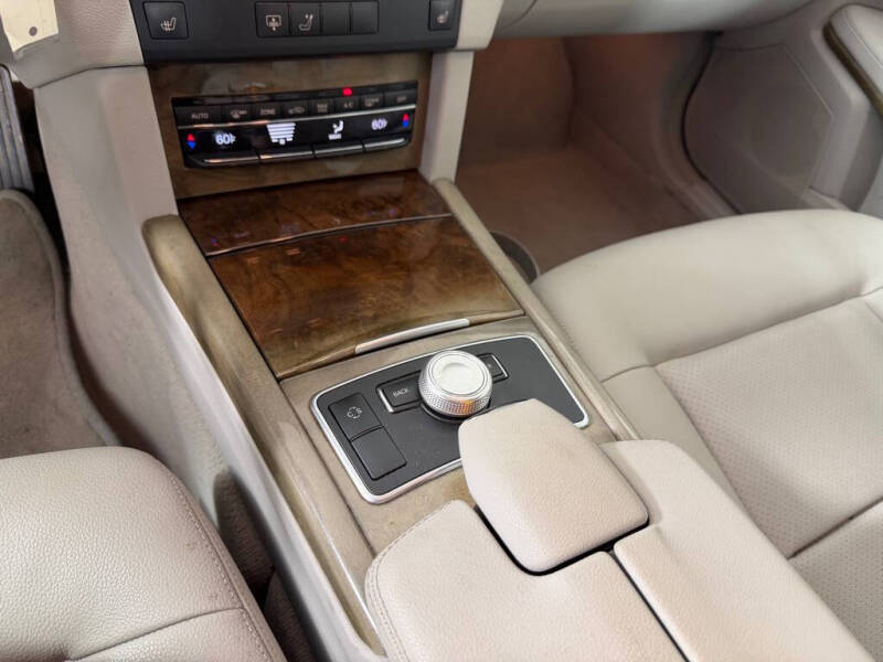 2010 Mercedes-Benz E-Class