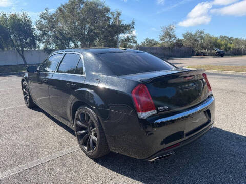 2019 Chrysler 300 Touring