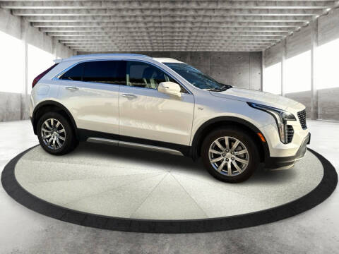 2022 Cadillac XT4 Premium Luxury