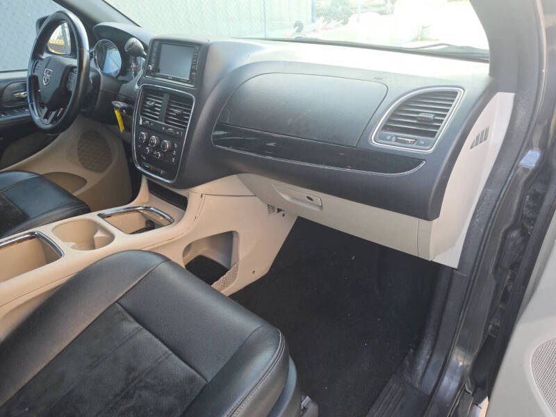 2017 Dodge Grand Caravan SXT