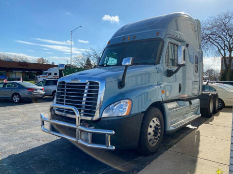 2012 Freightliner Cascadia for sale at AUTOSAVIN in Villa Park IL