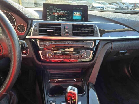 2017 BMW 3 Series 320i xDrive