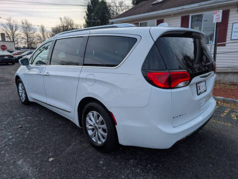 2018 Chrysler Pacifica Touring L