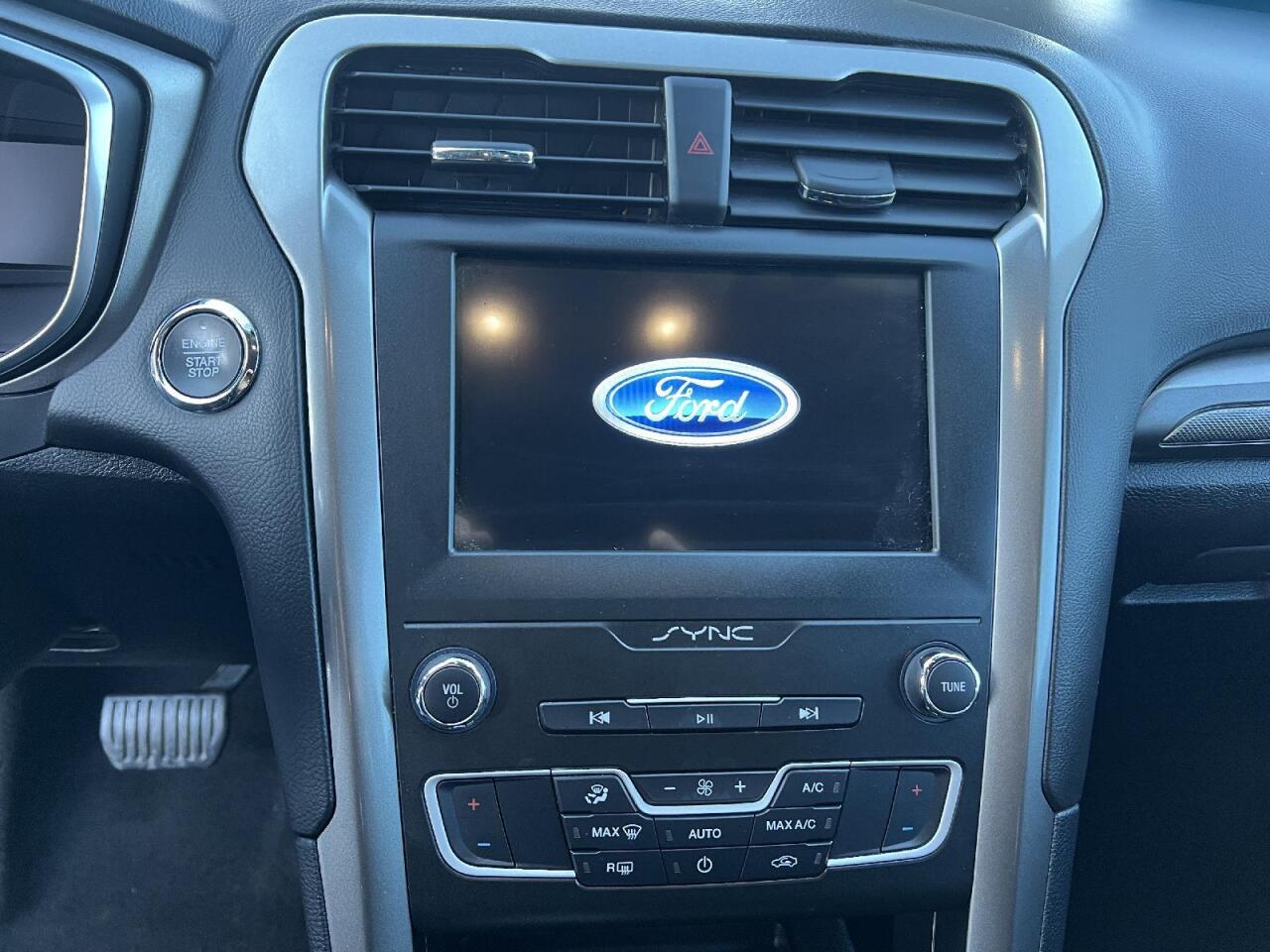 2019 Ford Fusion Hybrid 25