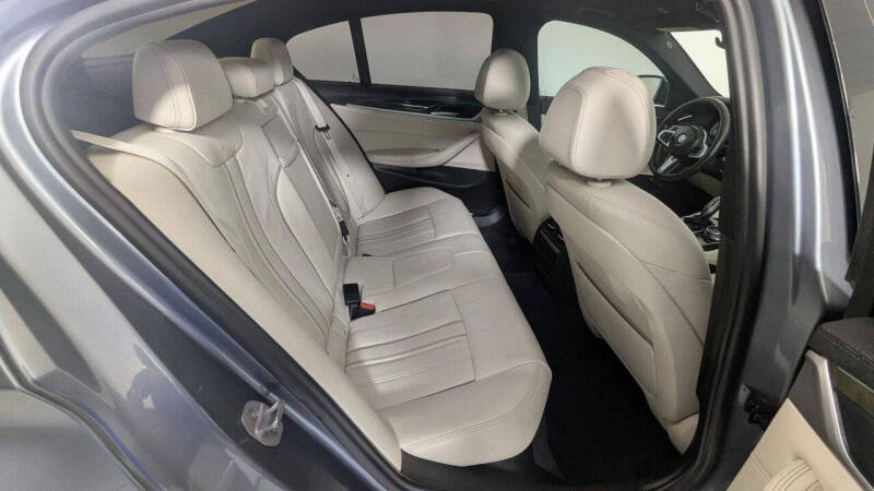 2018 BMW 5 Series 530i