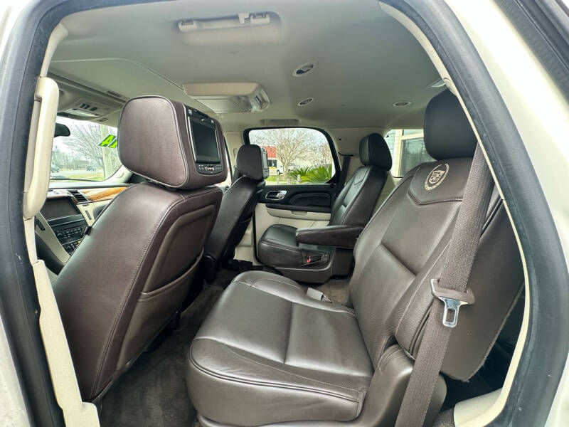 2014 Cadillac Escalade Platinum