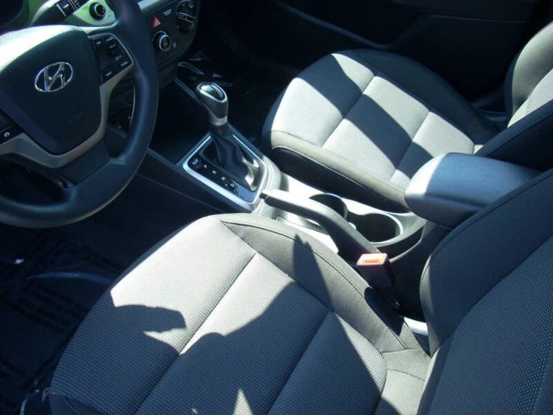 2022 Hyundai Accent SE