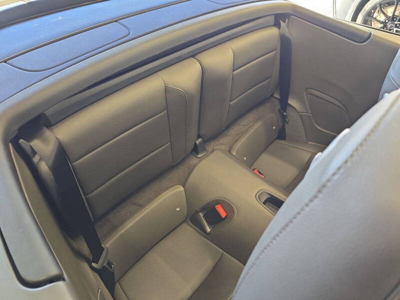 2018 Porsche 911 Carrera