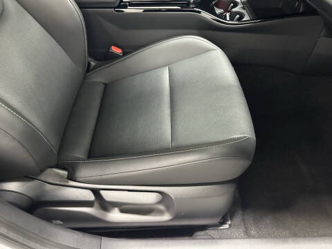 2025 Toyota Prius XLE