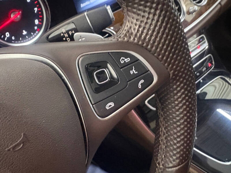 2017 Mercedes-Benz E-Class E 300 4MATIC