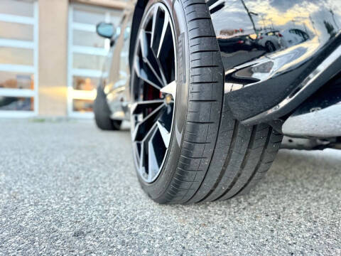 2024 Lamborghini Urus S