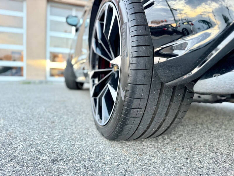 2024 Lamborghini Urus S