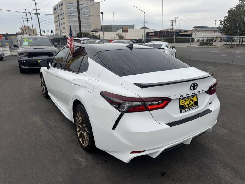 2024 Toyota Camry SE Nightshade