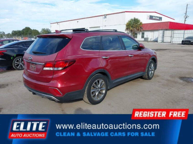 2017 Hyundai Santa Fe SE