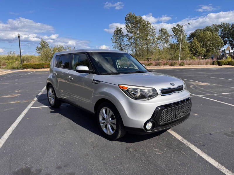 2016 Kia Soul +