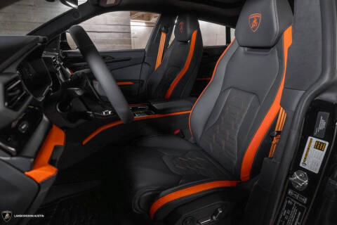 2025 Lamborghini Urus SE