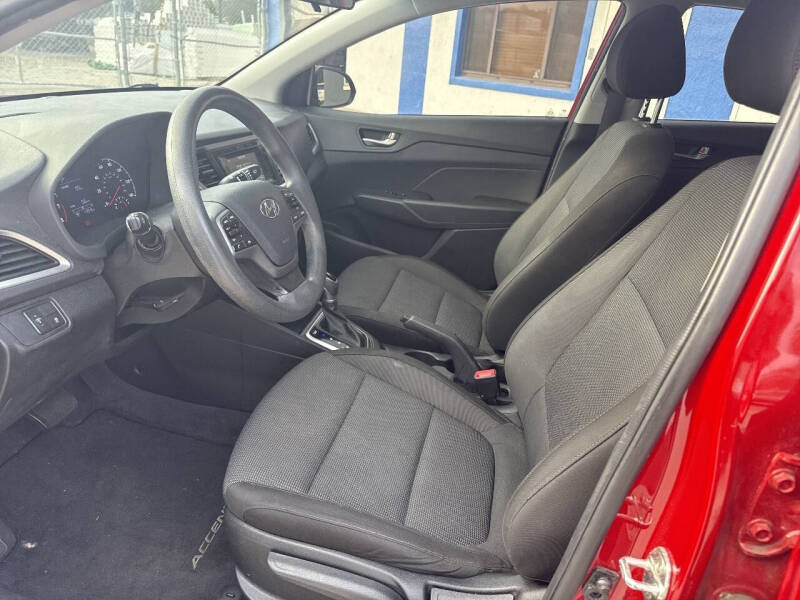 2020 Hyundai Accent SE