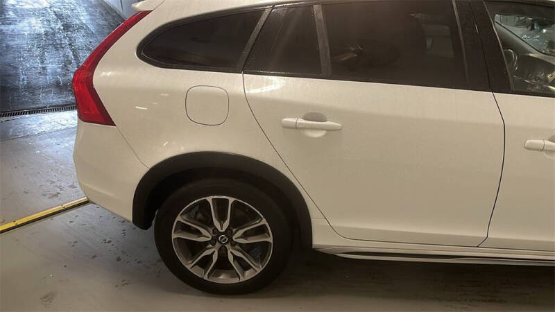 2018 Volvo V60 Cross Country T5 Premier