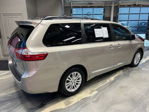 2017 Toyota Sienna