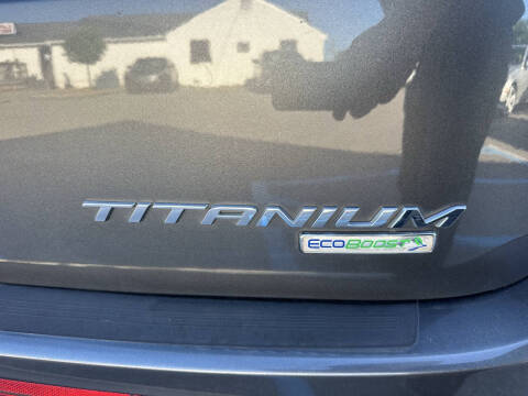 2017 Ford Edge Titanium