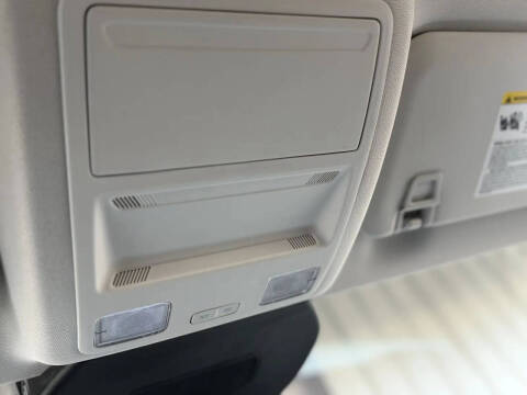 2022 Ford Escape Hybrid SE