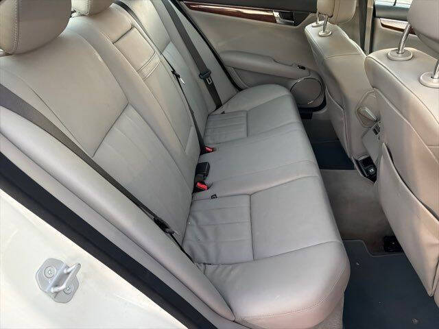 2008 Mercedes-Benz C-Class C 300 Luxury 4MATIC