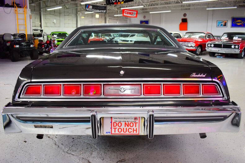 1976 Ford Thunderbird