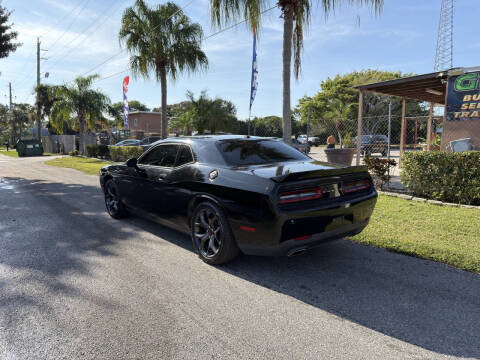 2018 Dodge Challenger SXT