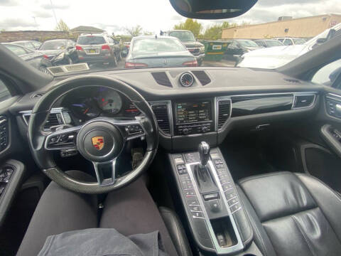 2015 Porsche Macan S