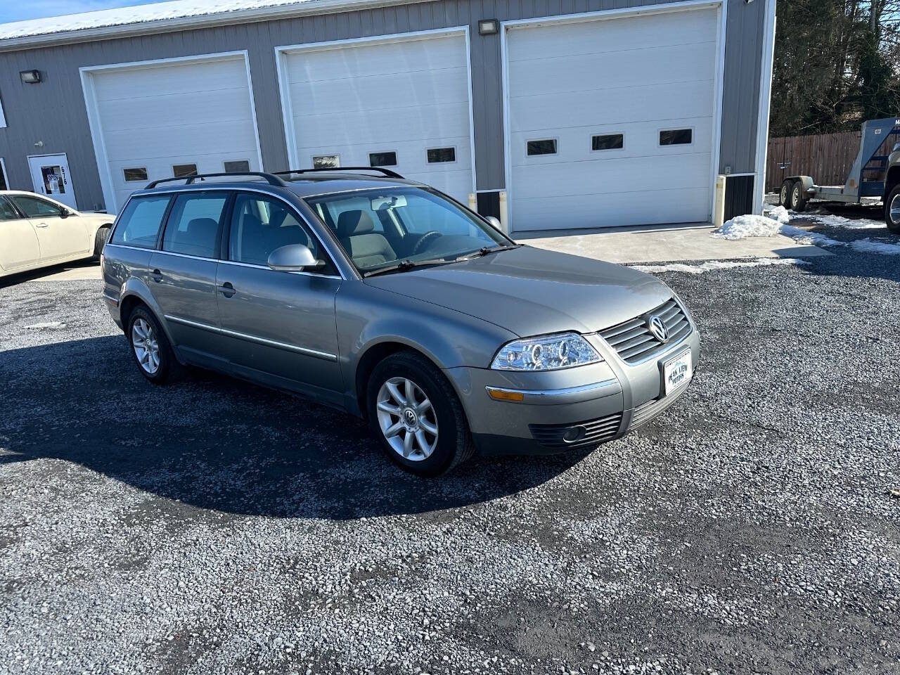 2004 Volkswagen Passat for sale at PEAK VIEW MOTORS in Mount Crawford, VA