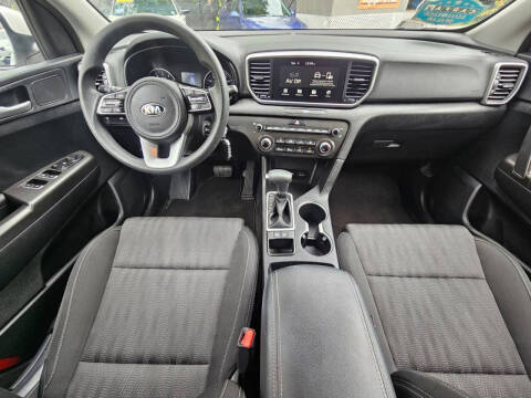 2022 Kia Sportage LX