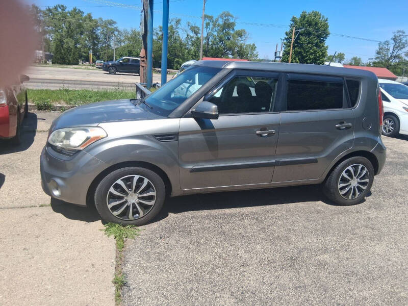 2013 Kia Soul +