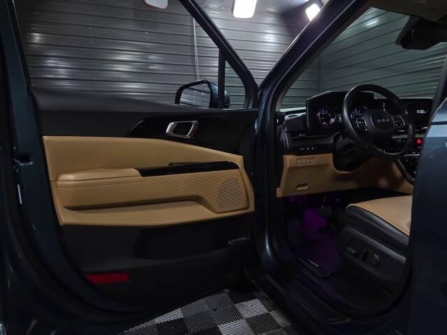 2024 Kia Carnival EX