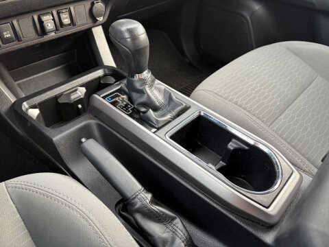 2018 Toyota Tacoma SR5 V6