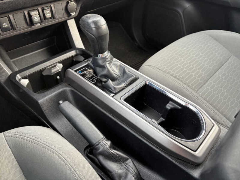 2018 Toyota Tacoma SR5 V6