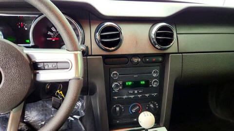 2009 Ford Mustang GT Deluxe