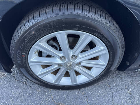 2012 Toyota Camry Hybrid XLE