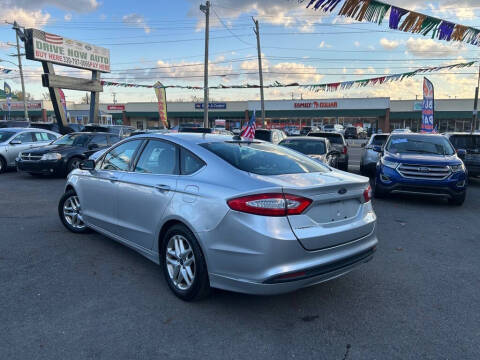 2013 Ford Fusion SE