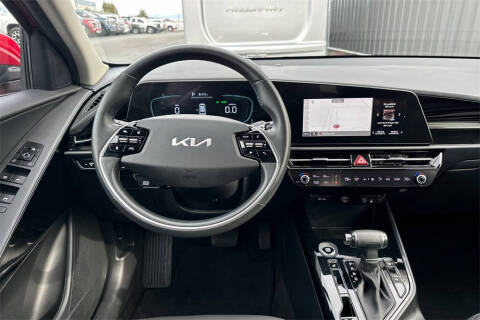 2023 Kia Niro EX