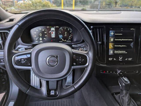2020 Volvo V60 T5 R-Design