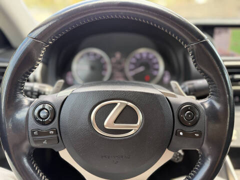 2016 Lexus IS 200t