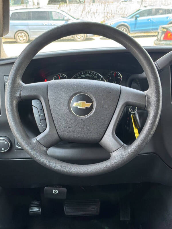 2017 Chevrolet Express LS 3500