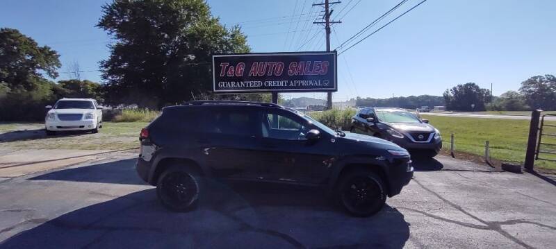 2014 Jeep Cherokee for sale at T & G Auto Sales in Florence AL