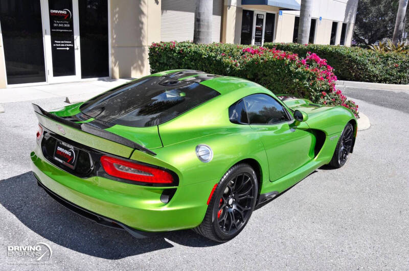 2017 Dodge Viper GTC