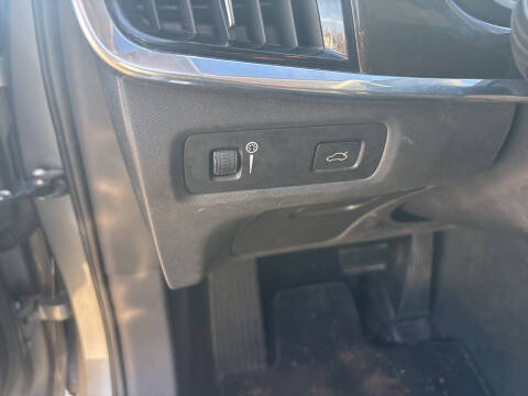 2018 Volvo S90 T5 Momentum