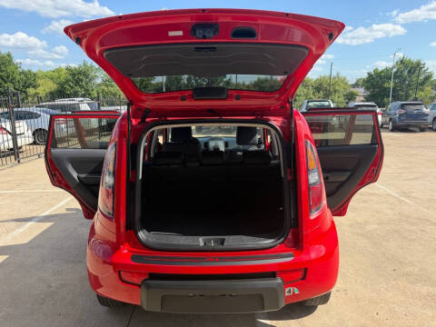 2010 Kia Soul +