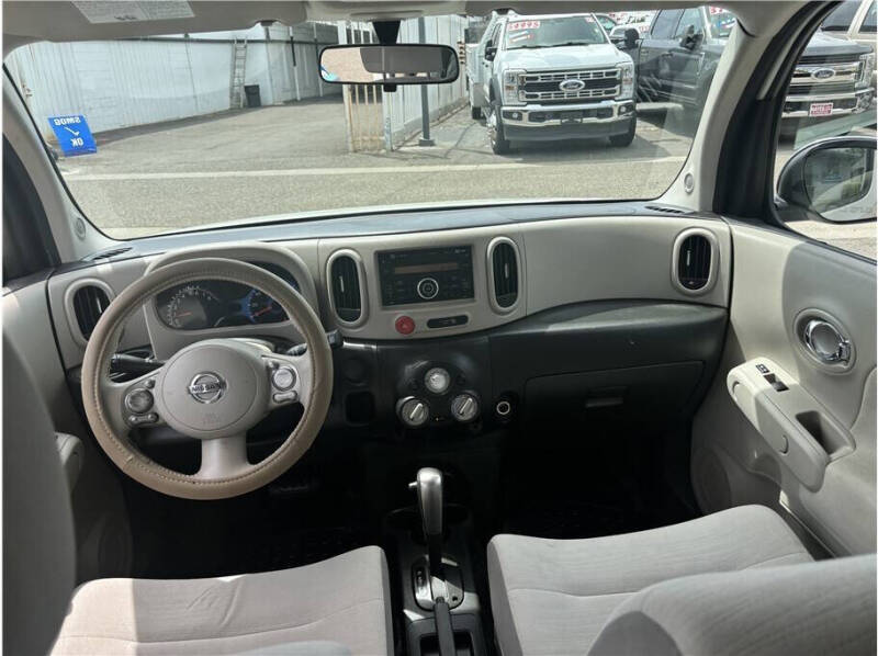 2011 Nissan cube